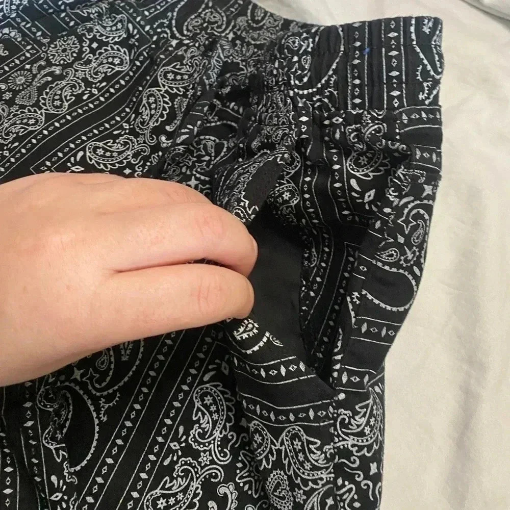 American Bazi Black Bandana High Rise Joggers Size Small - Picture 2 of 6